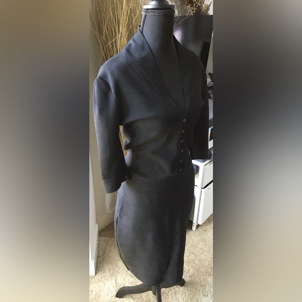 Reiss Black Collared Button-down Midi Dress with Side Zipper